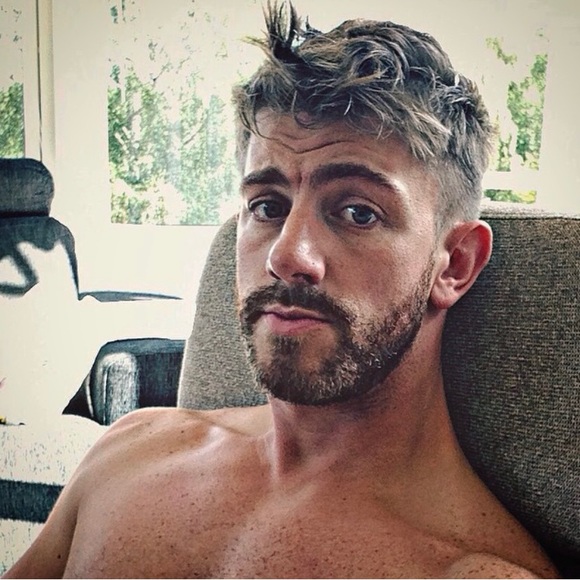 Meet your Posher, Eric - Picture 3 of 3